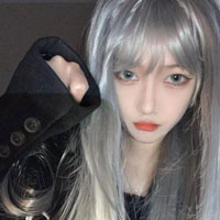 顏