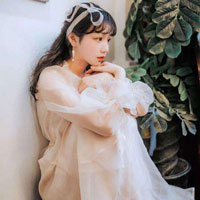 井雨孌