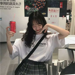 裘甜甜