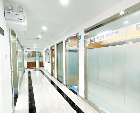 長沙齒邦口腔門診部（天沐店）走廊