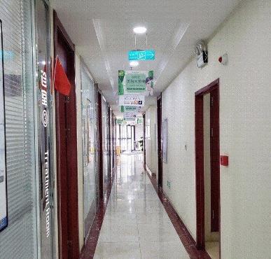 沈陽維爾口腔門診部走廊