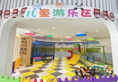 深圳千喜口腔診所兒童游樂區(qū)