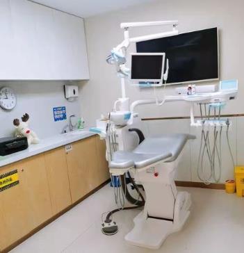 北京世紀城口腔門診部治療室