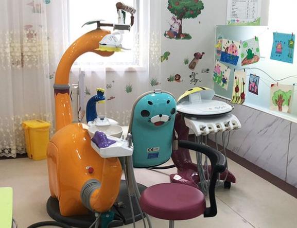 上海茂菊口腔門診部（浦東南路店）兒童治療室