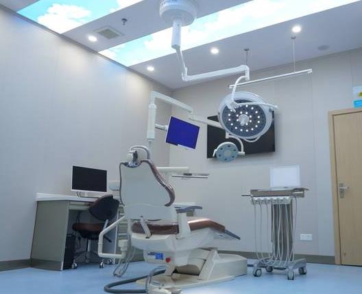 東莞東城莞大口腔門診部治療室