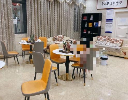 南寧牙博士口腔醫(yī)院休息區(qū)