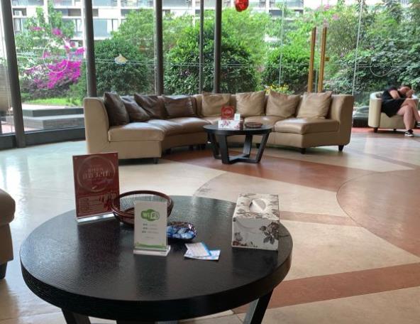 成都錦江極光口腔醫(yī)院休息區(qū)