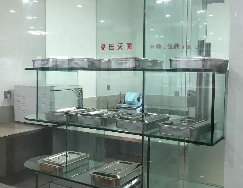 南充美健口腔診所消毒室