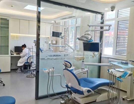 濟南弗萊堡口腔門診部治療室