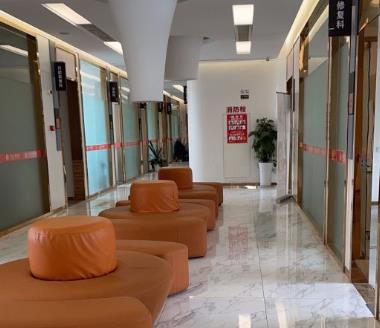 寧波江北口腔醫(yī)院休息區(qū)