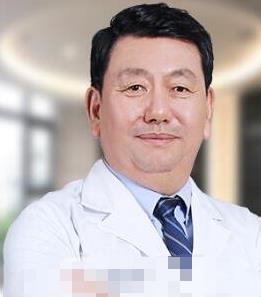 于亞明