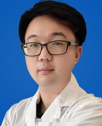 許鴻睿