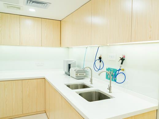 深圳媽咪知道齒科消毒室