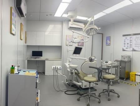 深圳瑞博口腔門診部治療室