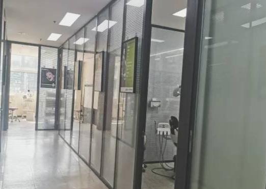 深圳松鼠悅上口腔門診部醫(yī)院環(huán)境