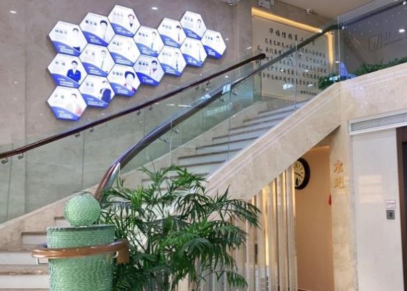 湘潭華雅信賴口腔醫(yī)院二樓環(huán)境