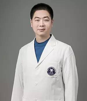 戴偉