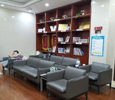 重慶貝爾口腔醫(yī)院休息區(qū)