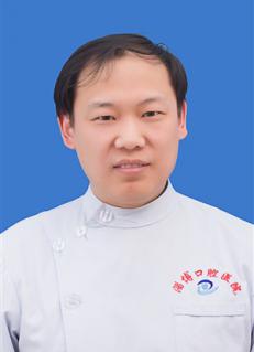 張群