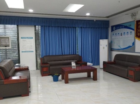 重慶小泊牙口腔門診部休息區(qū)