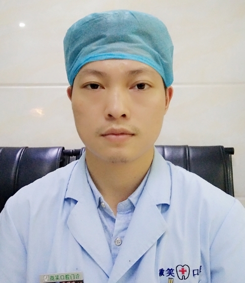黃耀健