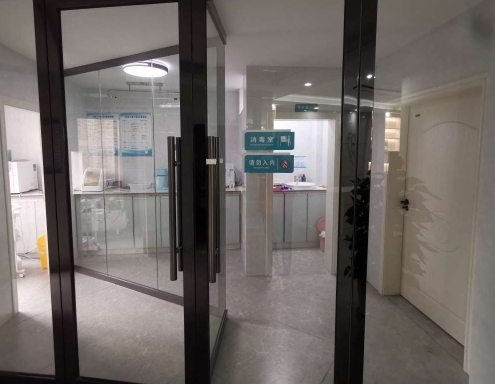 玉林華康口腔門診部消毒室