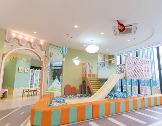 威海宇建口腔門診部兒童游樂區(qū)
