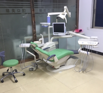 東莞穗美口腔門(mén)診部治療室