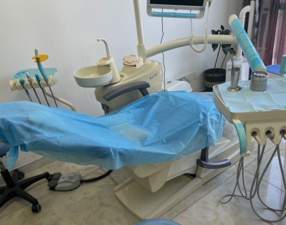 上海德赫口腔門診部治療室