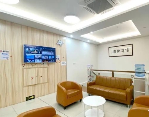 廣州德諾口腔醫(yī)院休息區(qū)