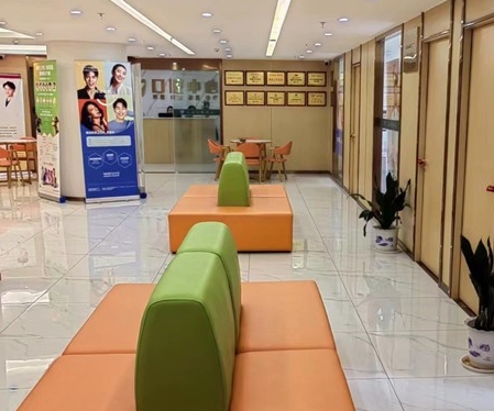 吉安仁心口腔門診休息區(qū)