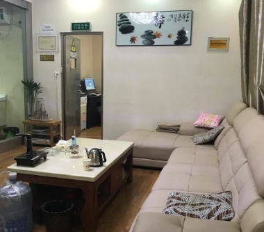 平頂山貝諾口腔門診部休息區(qū)