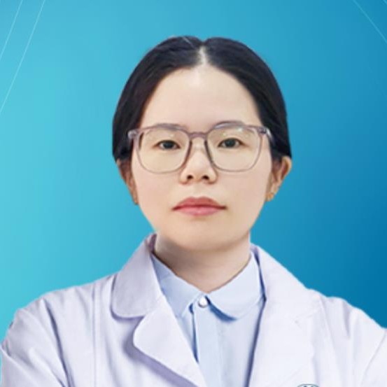 李盼