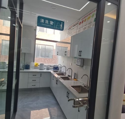 天津雅麗口腔診所清洗室