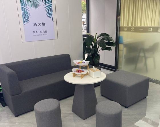 萍鄉(xiāng)北一口腔門診部休息區(qū)