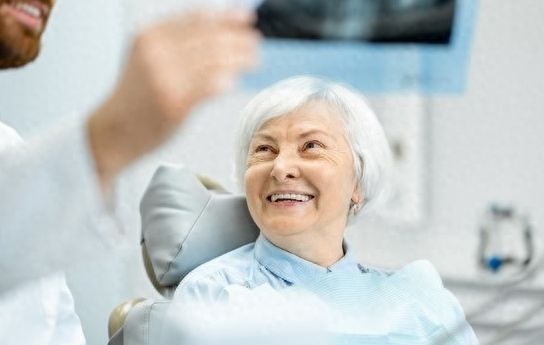 溫江專業(yè)口腔診所：博恩口腔的醫(yī)生介紹與評(píng)價(jià)